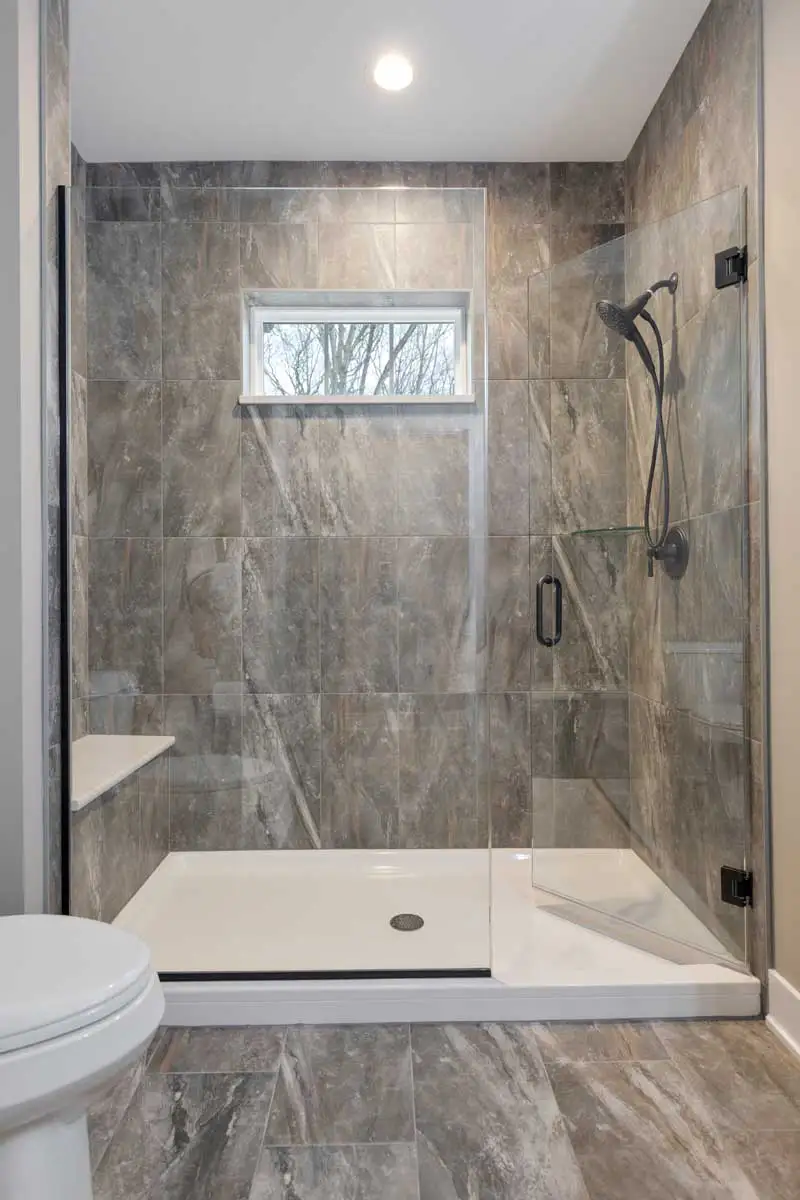 Custom.-Shower.BlackhawkAve_McHenry_IL_Full.webp