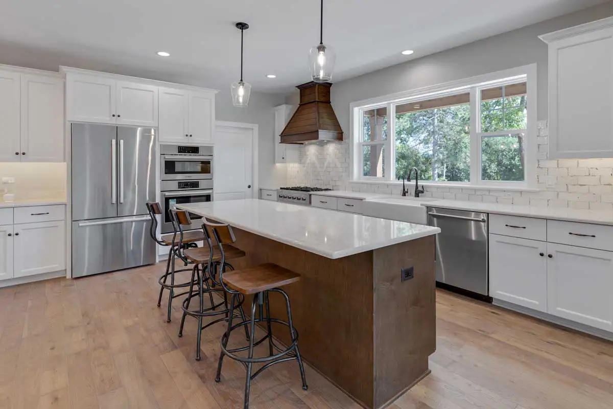 Custom_Home_Kitchen.Bull-Vally-5.webp
