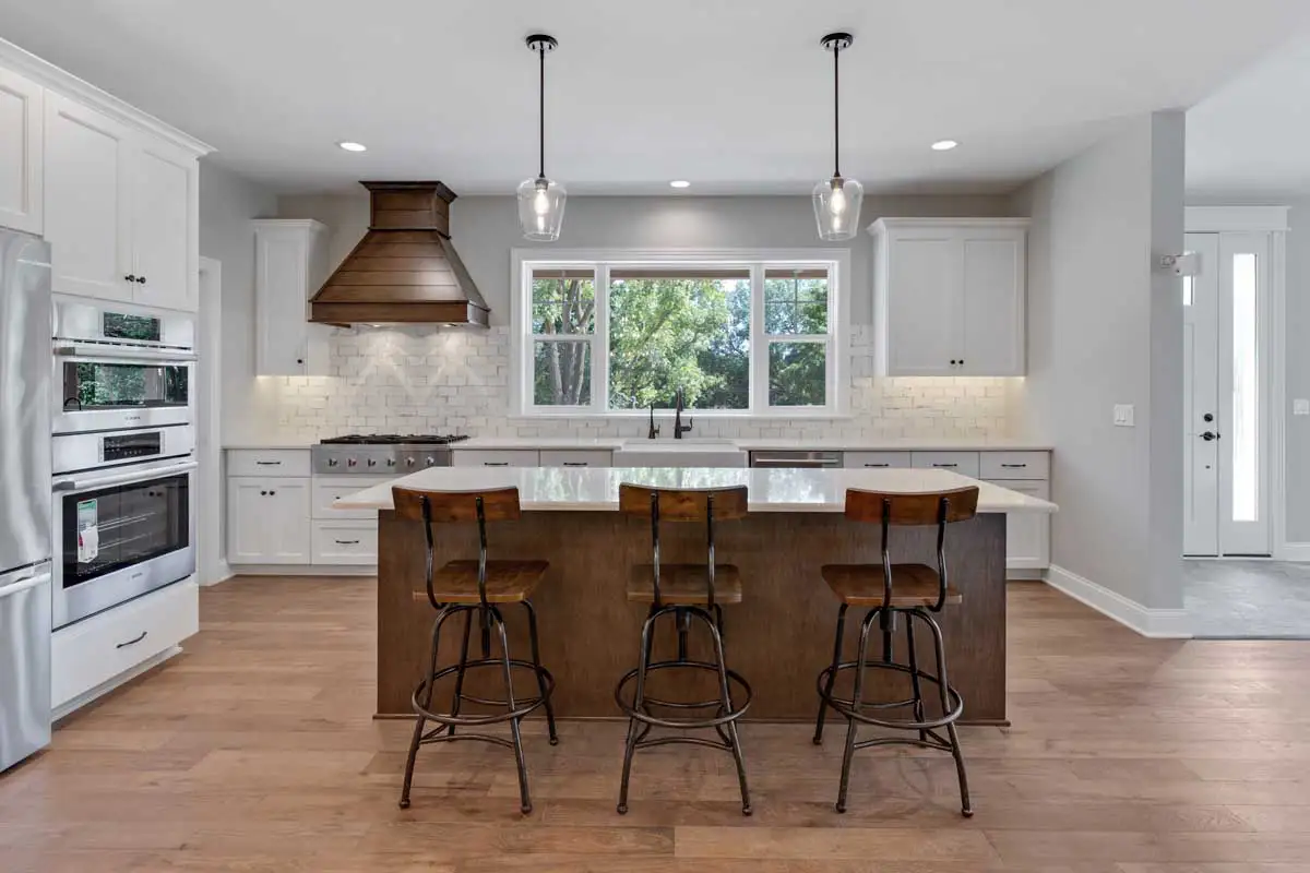 Custom_Home_Kitchen.Bull-Vally-8.webp